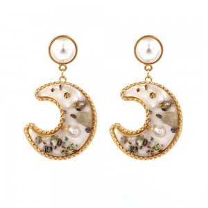 Latest Design Sea Jewelry Women Pearl Shell Resin Moon Shaped Drop Earrings